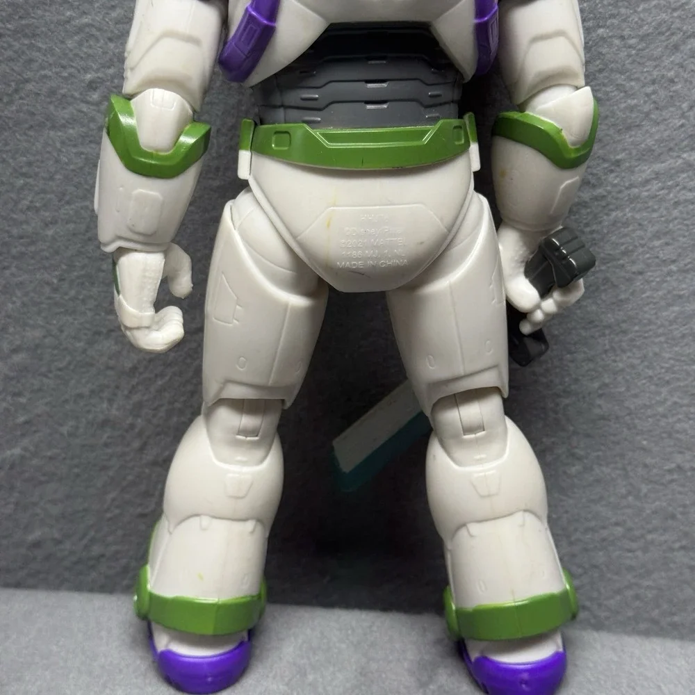 Disney Pixar Lightyear Laser Blade Buzz Lightyear Action Figure Works Great!